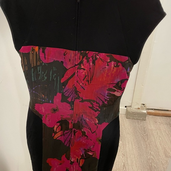 Marciano Dress size medium like new - Picture 4 of 4